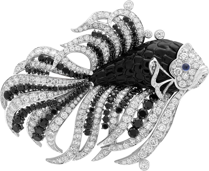 Van Cleef & Arpels Vageur Noir et Blanc 黑白勇者魚兒胸針,價格電洽。
